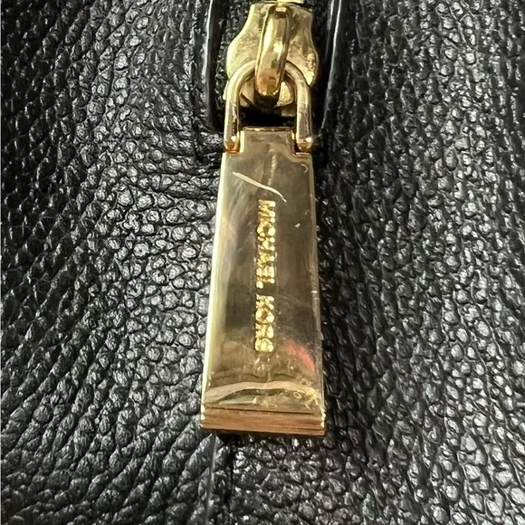 EUC Michael Kors Mercer Gallery Tote
